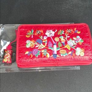 Super cute Love Birds ❤️ silk hand-embroidered bag